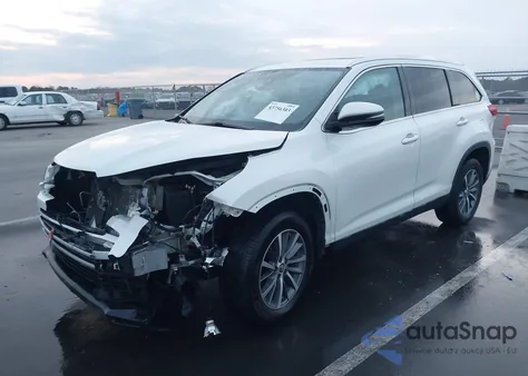 2019 Toyota Highlander Xle z USA, uszkodzony, nr VIN 5TDKZRFH2KS553328